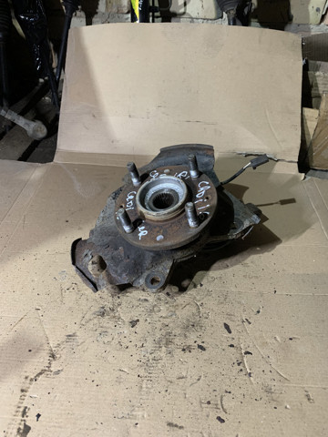 Кулак поворотный передний правый 517162F310 HYUNDAI
