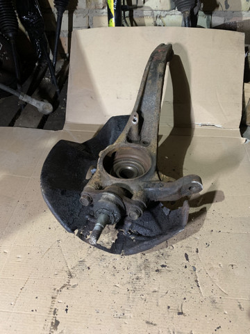 Кулак поворотный передний правый 517163K550 HYUNDAI