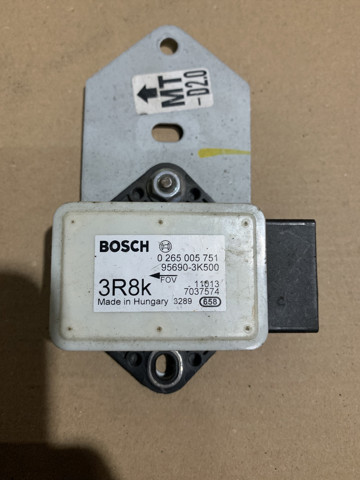 Датчик поперечного ускорения 956903K500 HYUNDAI