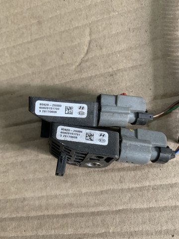 Датчик AIRBAG передний 959202S000 HYUNDAI