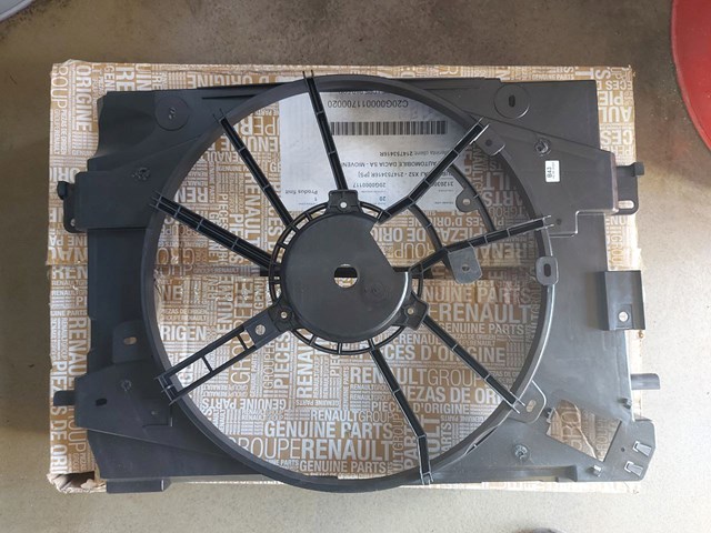 214753416R RENAULT Диффузор радиатора охлаждения, в сборе с мотором и крыльчаткой купить в Житомир