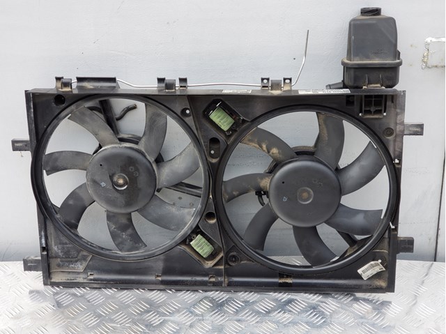 Диффузор радиатора охлаждения, в сборе с мотором и крыльчаткой opel insignia 2008-2017 13223018 13223018