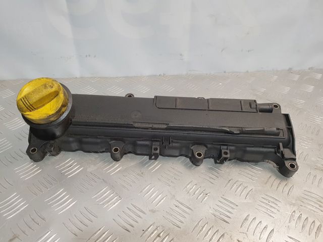 Крышка клапанов 13264AY600 NISSAN