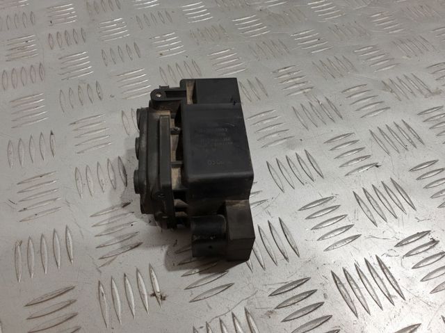 Блок шинных кранов 15152400082 PORSCHE