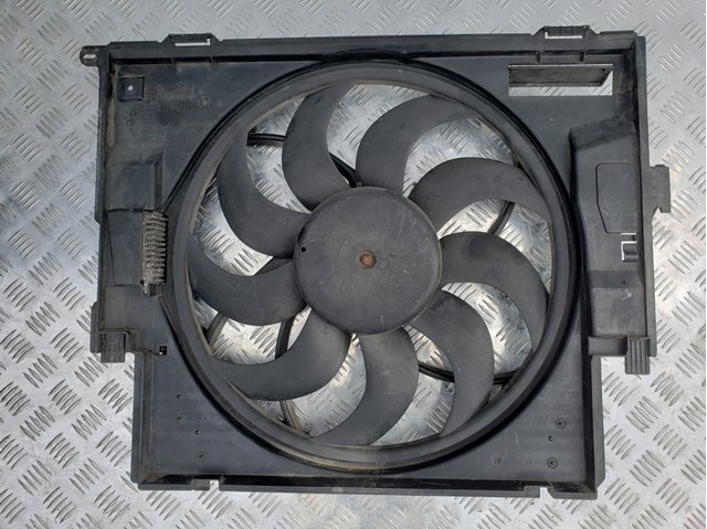 Диффузор радиатора охлаждения, в сборе с мотором и крыльчаткой  bmw f30 n47n  2012-2019  17427640508 17427640508