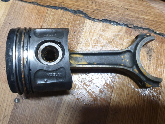 Поршень в комплекте на 1 цилиндр, STD 1757465 FORD