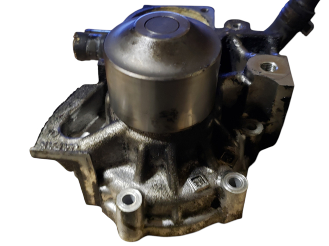 Помпа водяная, (насос) охлаждения 21111AA240 SUBARU