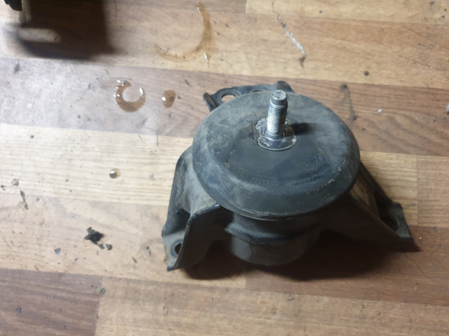 Подушка мотора правая 21810C5200 HYUNDAI