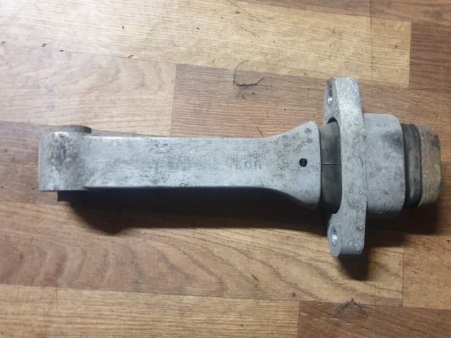 Подушка передней опоры двигателя 21950C5100 HYUNDAI