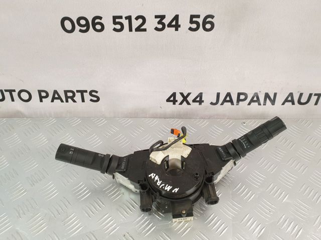 Подрулевой правый переключатель  25260CB60A NISSAN
