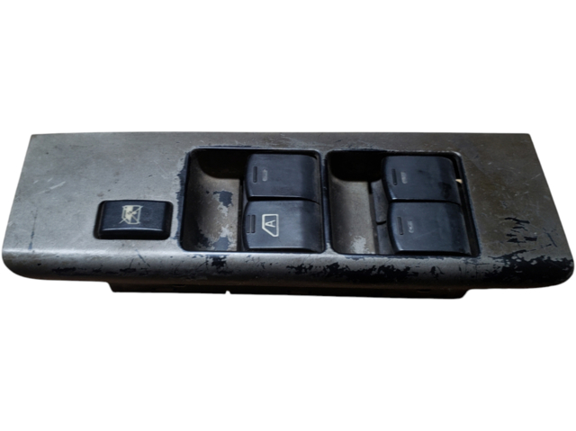 Кнопки переднего правого стекло подъёмника 254014X00C NISSAN