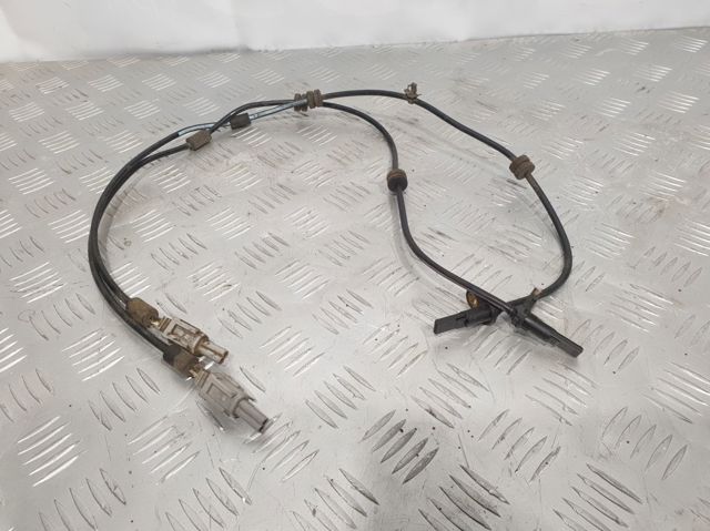 Датчик ABS задний правый 27540SC000 SUBARU