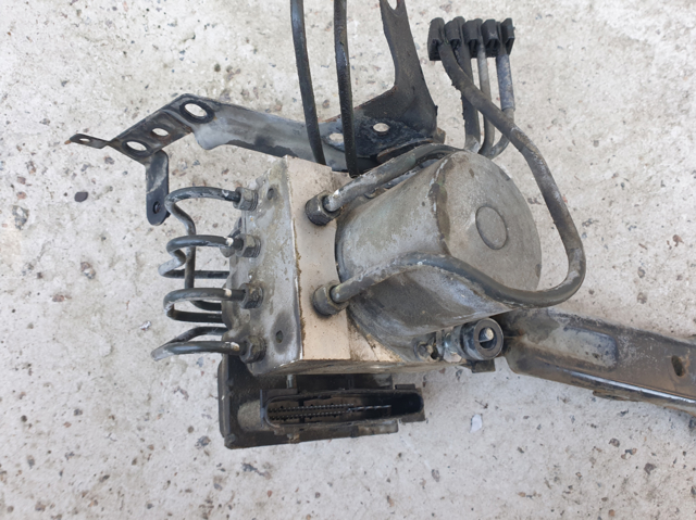 Блок управления АБС  27596SC021 SUBARU
