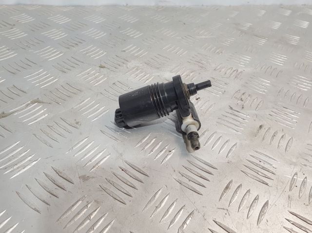 Насос электроомывателя 28920AU400 NISSAN