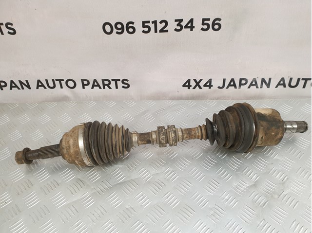 Левая полуось 39101CC40A NISSAN