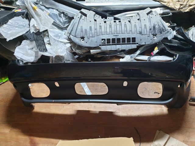 Бампер задний 51127027046 BMW