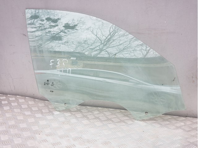 51337259826 BMW Стекло двери передней правой купить в Николаев