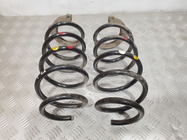 Пружина передняя, правая 51401SWAA03 HONDA