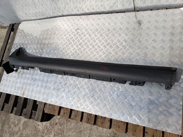 Подножка правая 51777210080 BMW