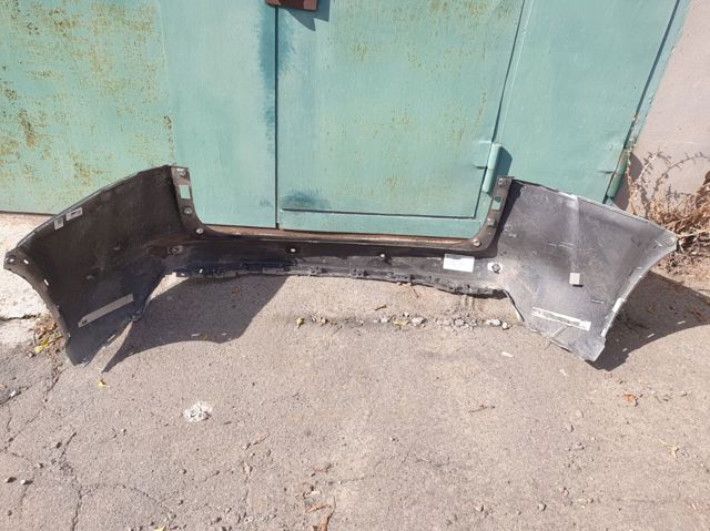 Бампер задний 5215978010 TOYOTA