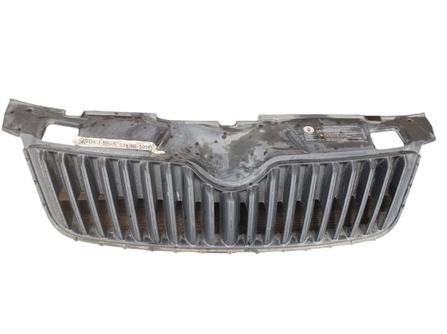 Решетка радиатора 5J0853668C VAG