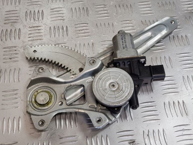 Стеклоподъемник левой задней двери 61042AL01A SUBARU