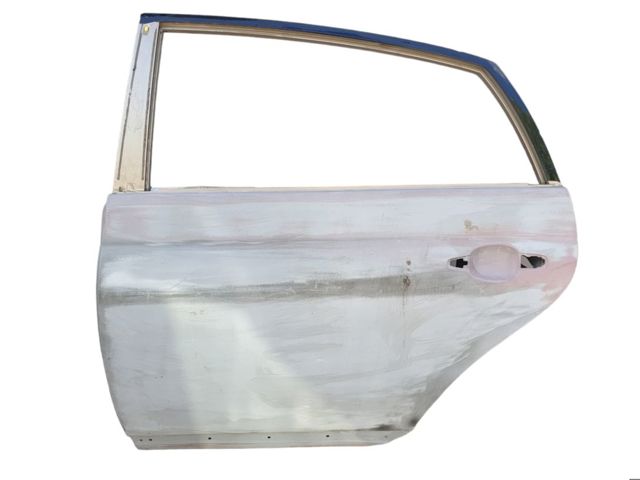 Дверь пассажирская задняя левая 67004AC040 TOYOTA