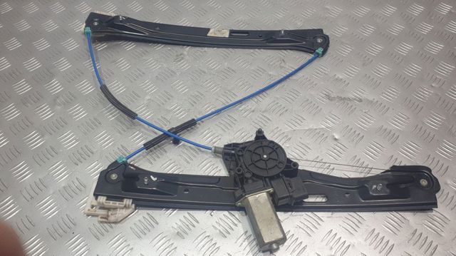 Мотор стеклоподъемника двери передней, правой 67627406634 BMW
