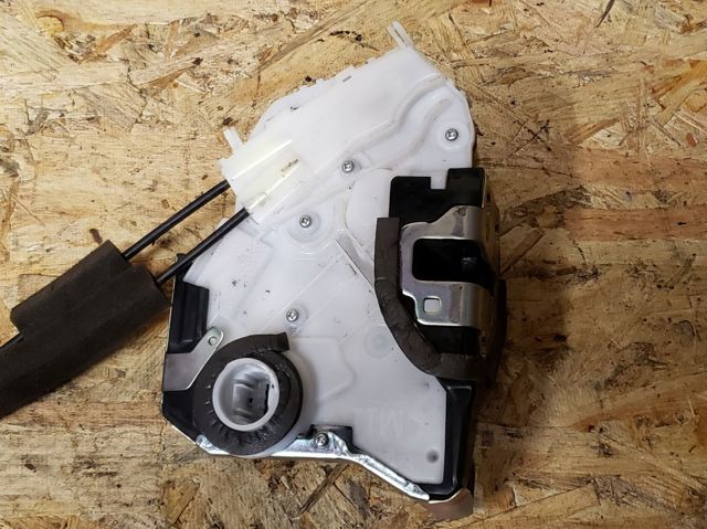 Внутренний дверной замок 72110SMGG02 HONDA