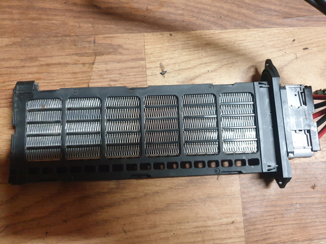 Электроподогреватель воздуха 72130SC000 SUBARU