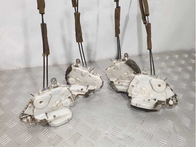 72650SNAA13 HONDA Замок двери задней левой купить в Ирпень