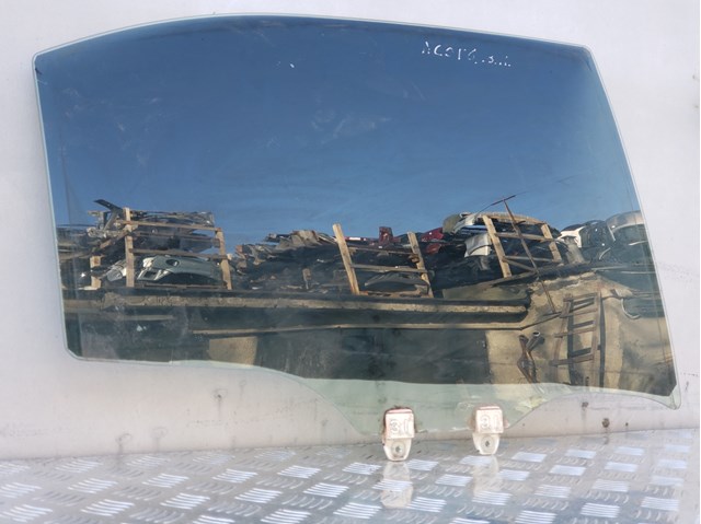 Стекло задней правой двери 73400SEA000 HONDA