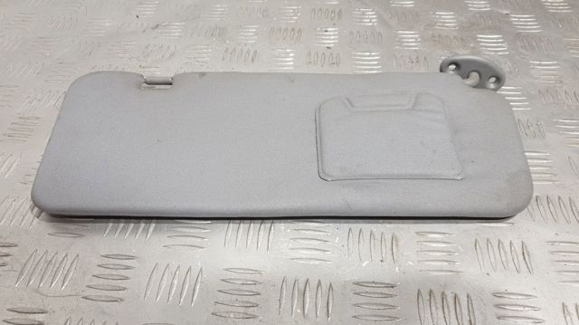 Козырек солнцезащитный 7431042270B0 TOYOTA