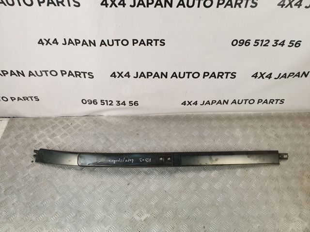 Молдинг крыши, передний правый 75230SWA003 HONDA