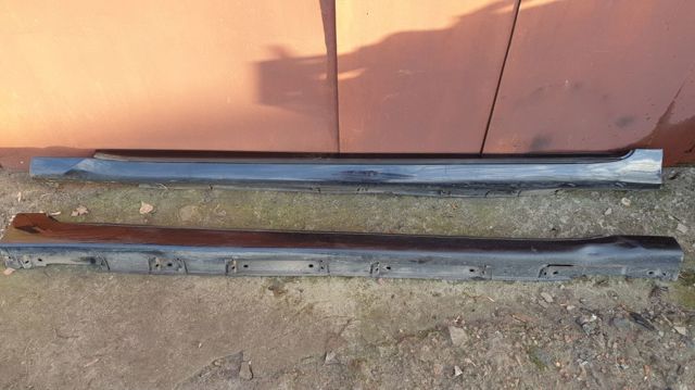 Накладка (молдинг) порога наружная левая 7585230901 TOYOTA