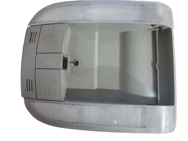 Плафон освещения кабины 8126002100B0 TOYOTA