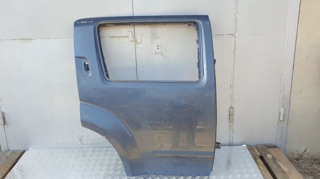 Дверь задняя, правая 82100EB330 NISSAN