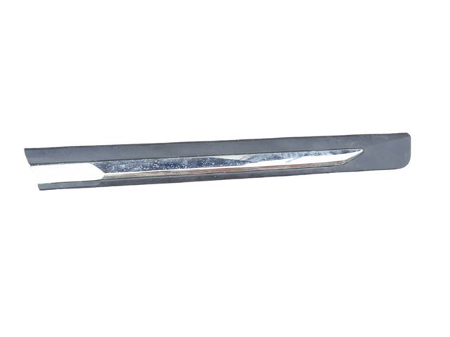 Молдинг двери задней левой нижний 828776FR0A NISSAN