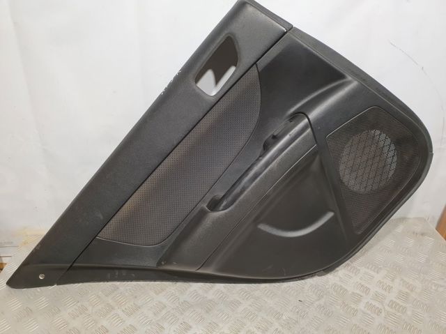 Обшивка левой задней двери 833013K0504V HYUNDAI