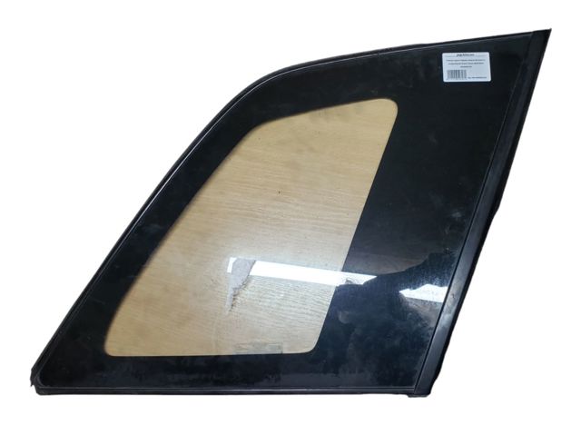 Стекло багажного отсека, правое 8456065J00 SUZUKI