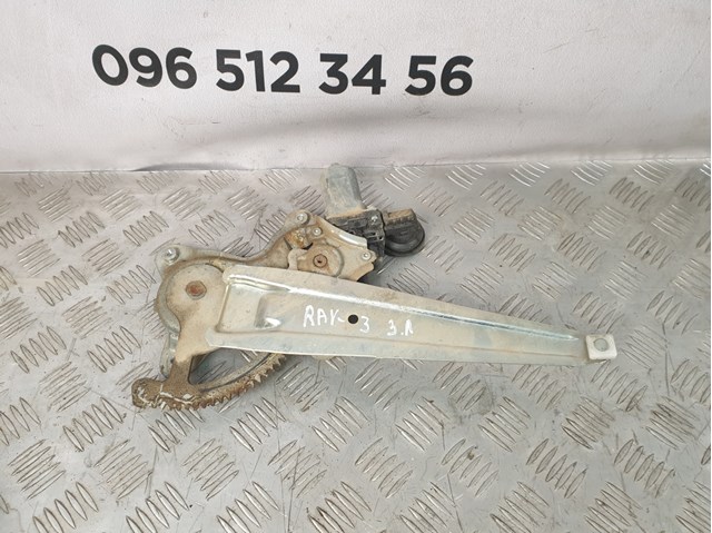 TOYOTA 8571035180 Мотор стеклоподъемника двери передней правой в наличии Полтава