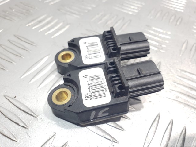Датчик AIRBAG передний 898310W040 TOYOTA