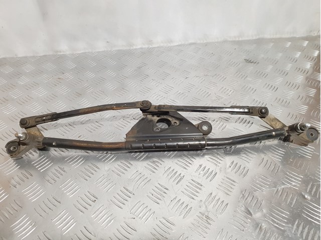 Трапеция стеклоочистителя Hyundai Santa Fe I