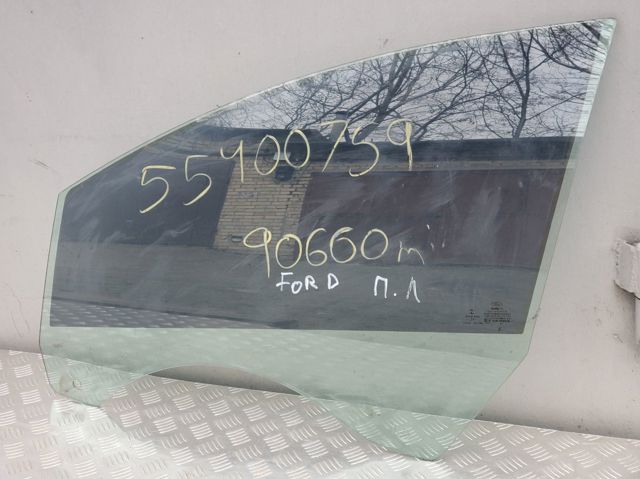 Стекло водительской двери DS7Z5421411A FORD