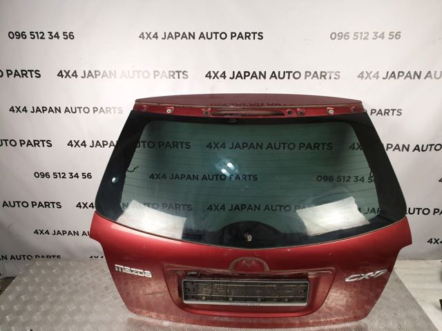 Задняя дверь EGY16202XC MAZDA