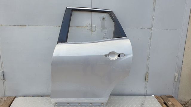 Дверь пассажирская задняя левая EGY17302XL MAZDA