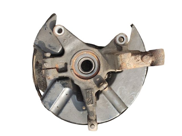 Цапфа поворотная правая L20633020A MAZDA