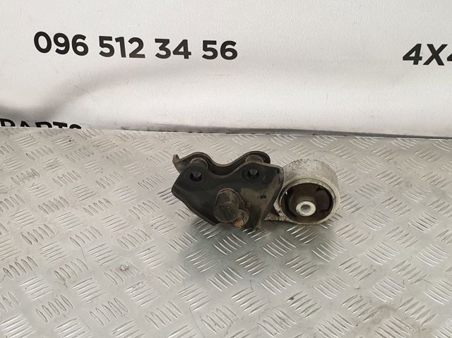 L234-39-04XA Mazda Подушка (опора) двигателя задняя