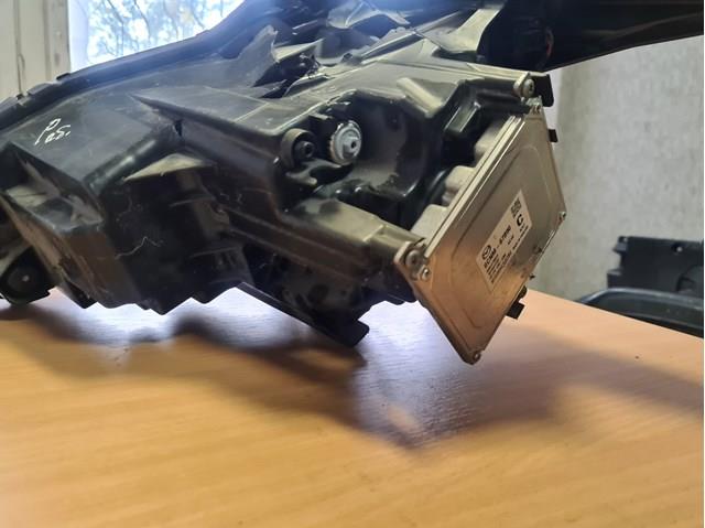 MAZDA BCJH51030K Правая фара в наличии Ровно