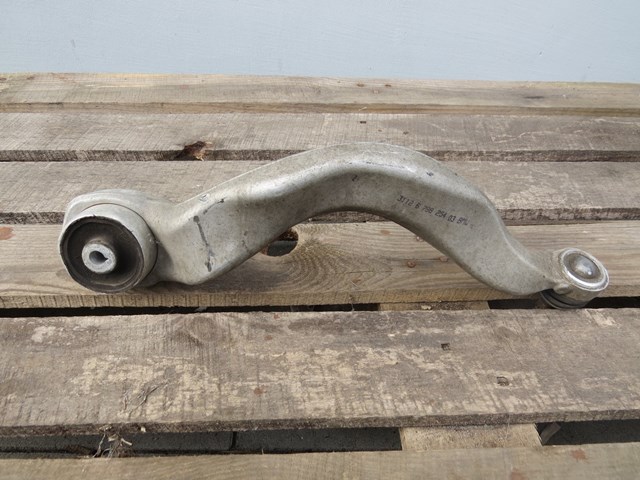 BMW 31126798254 Рычаг передней подвески нижний правый в наличии Запорожье